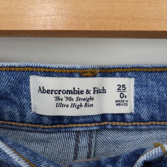 Abercrombie & Fitch Ultra High Rise 90's Straight Denim Jean Size 25 - Picture 3 of 6